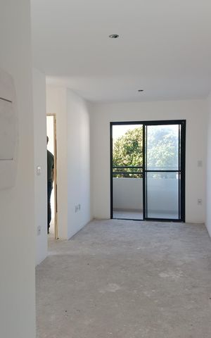 Apartamento à venda com 46m², 2 quartos e 1 vaga Apartamento à venda com 46m², 2 quartos e 1 vagaSala