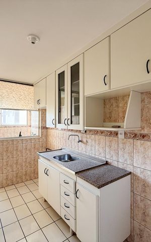 Apartamento à venda com 55m², 2 quartos e 1 vaga Apartamento à venda com 55m², 2 quartos e 1 vagaCozinha e Área de Serviço