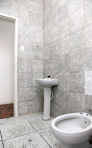 Apartamento para alugar com 70m², 2 quartos e sem vagaBanheiro