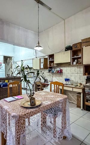 Casa à venda com 166m², 3 quartos e sem vaga Casa à venda com 166m², 3 quartos e sem vagaSala de Jantar