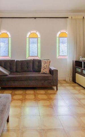 Casa à venda com 187m², 3 quartos e 4 vagas