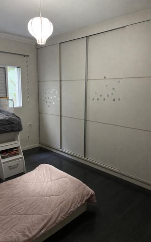Casa à venda com 270m², 3 quartos e 4 vagas Casa à venda com 270m², 3 quartos e 4 vagasQuarto