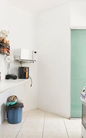 Apartamento à venda com 79m², 2 quartos e 1 vaga Apartamento à venda com 79m², 2 quartos e 1 vagaCozinha e Área de Serviço