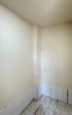 Apartamento para alugar com 81m², 3 quartos e 1 vagaQuarto de Serviço