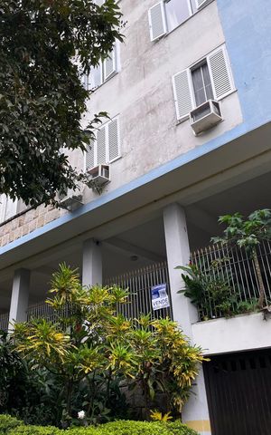 Apartamento à venda com 103m², 2 quartos e 1 vaga Apartamento à venda com 103m², 2 quartos e 1 vagaPlaquinha