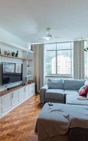 Apartamento à venda com 103m², 2 quartos e 1 vagaSala