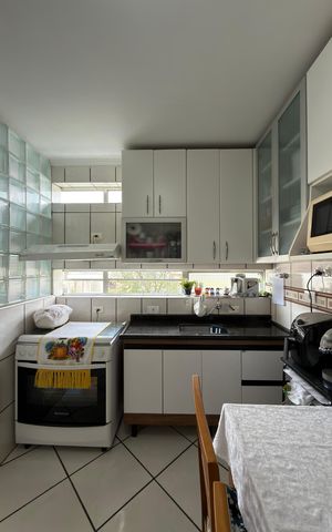 Apartamento à venda com 62m², 2 quartos e 1 vaga Apartamento à venda com 62m², 2 quartos e 1 vagaCozinha