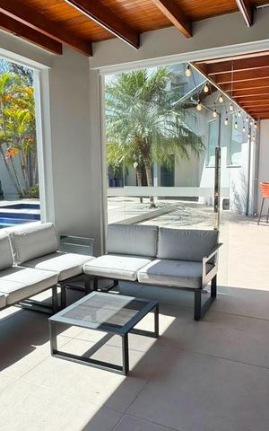 Casa para alugar com 420m², 5 quartos e 4 vagas Casa para alugar com 420m², 5 quartos e 4 vagasPiscina
