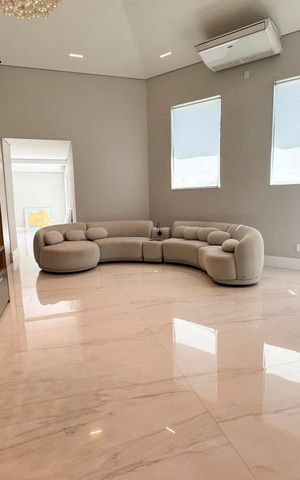 Casa para alugar com 420m², 5 quartos e 4 vagas Casa para alugar com 420m², 5 quartos e 4 vagasSala