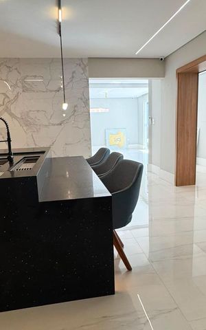 Casa para alugar com 420m², 5 quartos e 4 vagas Casa para alugar com 420m², 5 quartos e 4 vagasCozinha