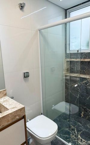 Casa para alugar com 420m², 5 quartos e 4 vagas Casa para alugar com 420m², 5 quartos e 4 vagasBanheiro