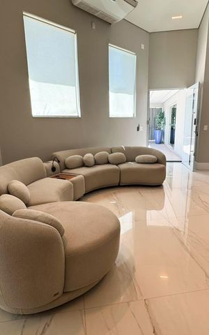 Casa para alugar com 420m², 5 quartos e 4 vagas Casa para alugar com 420m², 5 quartos e 4 vagasSala