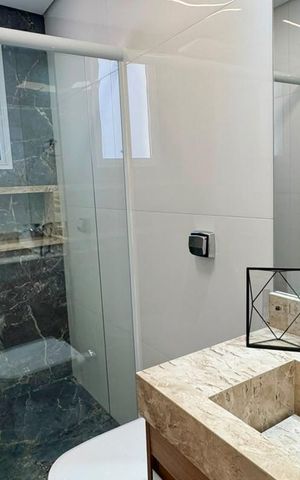 Casa para alugar com 420m², 5 quartos e 4 vagas Casa para alugar com 420m², 5 quartos e 4 vagasBanheiro