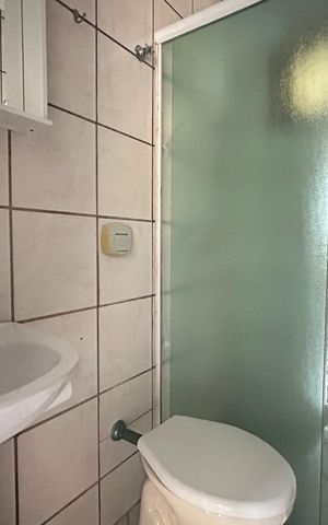 Casa para alugar com 70m², 3 quartos e 1 vaga Casa para alugar com 70m², 3 quartos e 1 vagaBanheiro