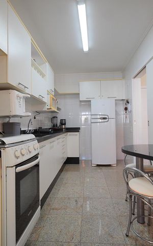 Apartamento para alugar com 88m², 2 quartos e 1 vagaCozinha
