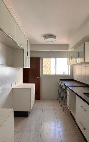 Apartamento à venda com 178m², 3 quartos e 3 vagas