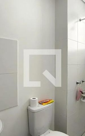 Apartamento à venda com 60m², 3 quartos e 1 vaga Apartamento à venda com 60m², 3 quartos e 1 vagaBanheiro