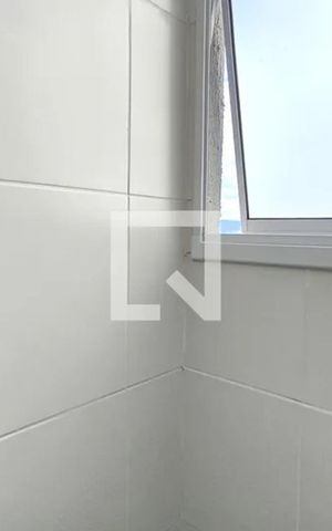 Apartamento à venda com 60m², 3 quartos e 1 vaga Apartamento à venda com 60m², 3 quartos e 1 vagaBanheiro