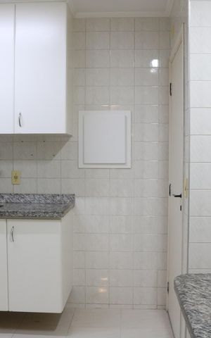 Apartamento para alugar com 99m², 3 quartos e 2 vagasCozinha