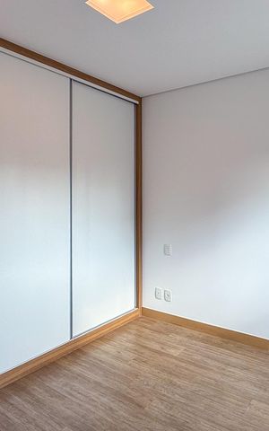 Apartamento à venda com 173m², 4 quartos e 4 vagas Apartamento à venda com 173m², 4 quartos e 4 vagasQuarto