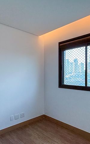 Apartamento à venda com 173m², 4 quartos e 4 vagas Apartamento à venda com 173m², 4 quartos e 4 vagasQuarto