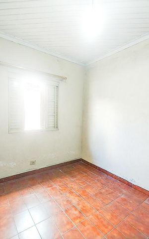 Casa à venda com 236m², 3 quartos e 5 vagas Casa à venda com 236m², 3 quartos e 5 vagasQuarto 3