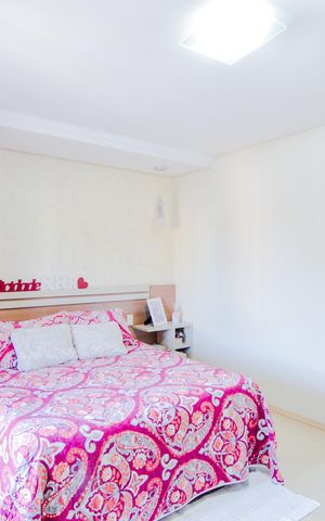 Casa à venda com 192m², 3 quartos e 2 vagasSuíte 2 