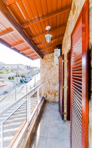 Casa à venda com 192m², 3 quartos e 2 vagasVaranda da Suíte 2 