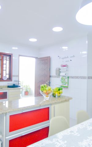 Casa à venda com 192m², 3 quartos e 2 vagasCozinha 