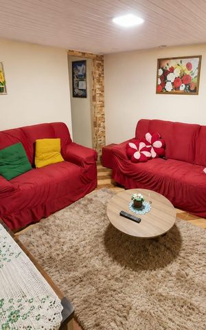 Casa para alugar com 75m², 2 quartos e sem vaga Casa para alugar com 75m², 2 quartos e sem vagaSala