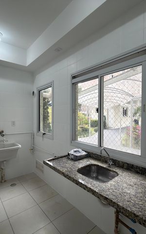 Apartamento para alugar com 56m², 2 quartos e 1 vaga Apartamento para alugar com 56m², 2 quartos e 1 vagaCozinha e Área de Serviço
