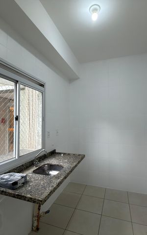 Apartamento para alugar com 56m², 2 quartos e 1 vaga Apartamento para alugar com 56m², 2 quartos e 1 vagaCozinha e Área de Serviço