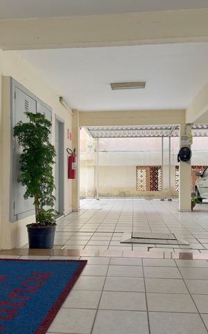 Apartamento à venda com 102m², 2 quartos e 1 vagaHall de entrada