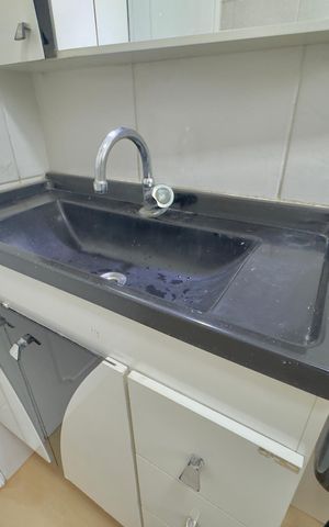 Apartamento à venda com 102m², 2 quartos e 1 vagaDetalhe banheiro 