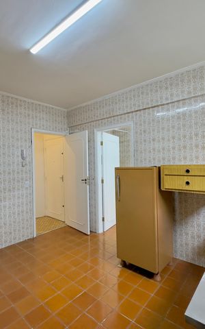 Apartamento à venda com 102m², 2 quartos e 1 vagaCozinha