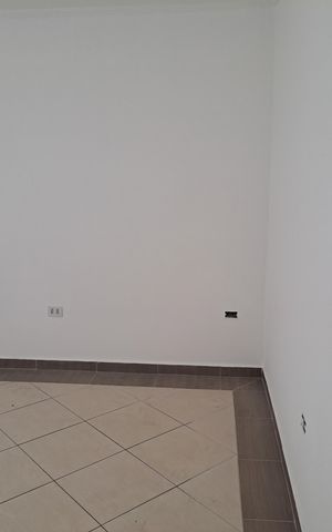 Casa à venda com 160m², 3 quartos e 2 vagas Casa à venda com 160m², 3 quartos e 2 vagasQuarto