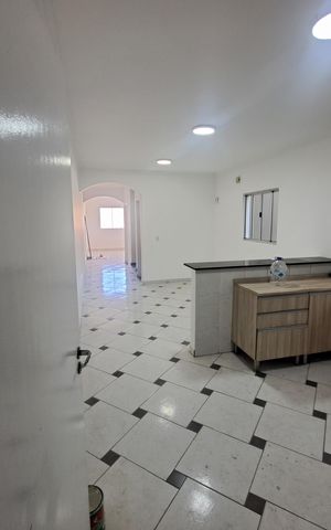 Casa à venda com 160m², 3 quartos e 2 vagas Casa à venda com 160m², 3 quartos e 2 vagasCozinha