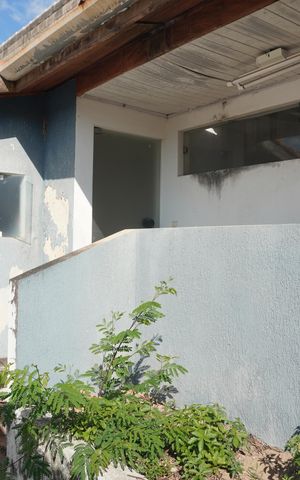 Casa para alugar com 200m², 2 quartos e 2 vagasEntrada