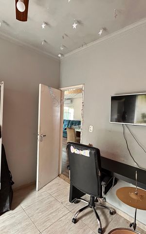 Casa à venda com 85m², 3 quartos e 2 vagas