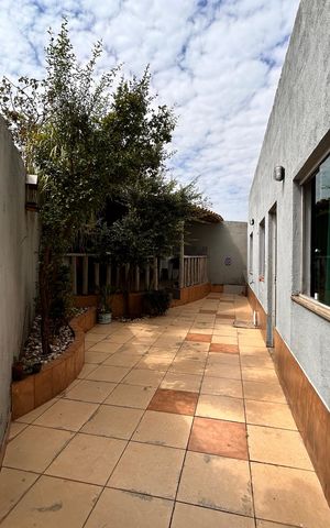 Casa à venda com 85m², 3 quartos e 2 vagas