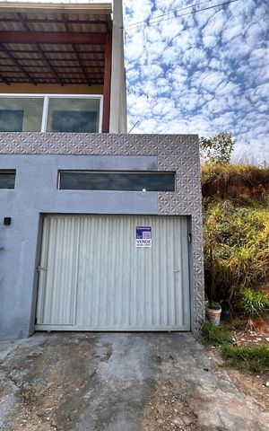 Casa à venda com 85m², 3 quartos e 2 vagas