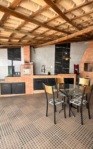Casa à venda com 85m², 3 quartos e 2 vagas