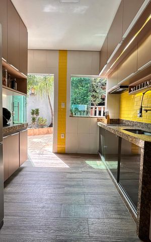 Casa à venda com 85m², 3 quartos e 2 vagas