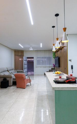 Casa à venda com 163m², 3 quartos e 2 vagas