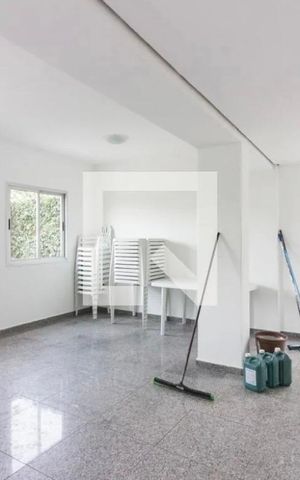 Apartamento para alugar com 50m², 2 quartos e 1 vaga Apartamento para alugar com 50m², 2 quartos e 1 vagaÁrea comum - Salão de festas