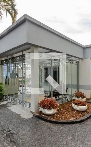 Apartamento para alugar com 50m², 2 quartos e 1 vaga Apartamento para alugar com 50m², 2 quartos e 1 vagaEntrada