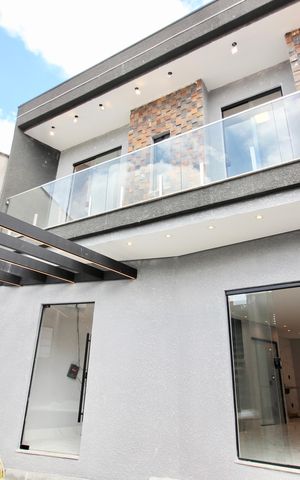 Casa à venda com 120m², 3 quartos e 2 vagas Casa à venda com 120m², 3 quartos e 2 vagasGaragem