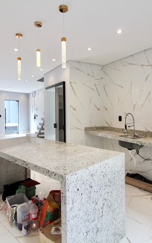 Casa à venda com 120m², 3 quartos e 2 vagas Casa à venda com 120m², 3 quartos e 2 vagasCozinha