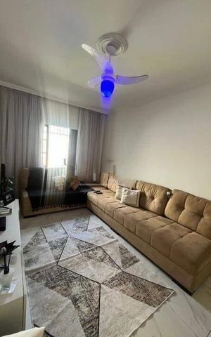 Casa à venda com 209m², 4 quartos e 3 vagas
