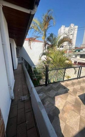 Casa à venda com 209m², 4 quartos e 3 vagas